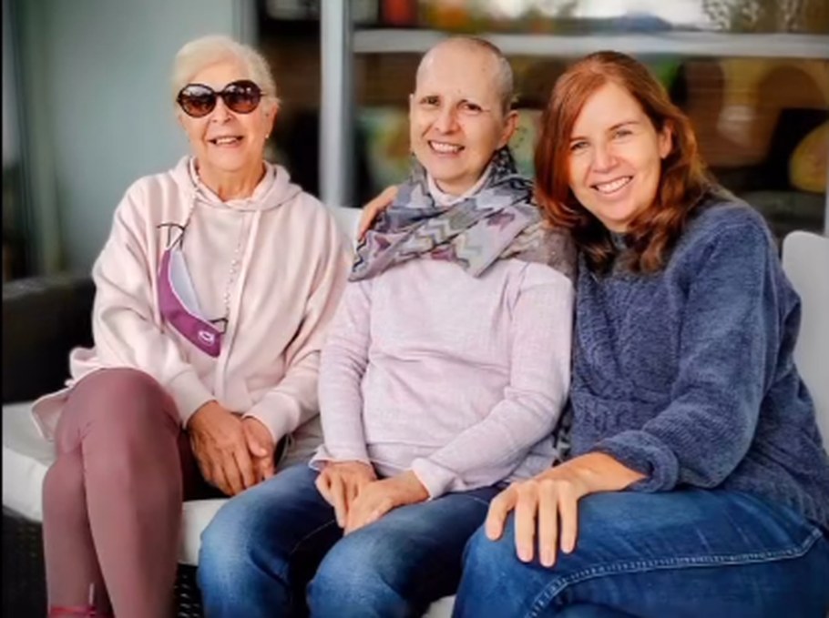 Tres mujeres fundadoras y amigas de AMIZÓN